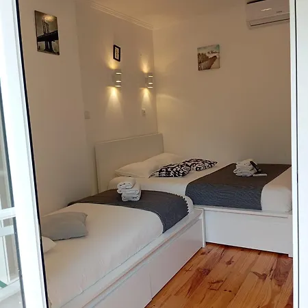 Apartamento Bernardim Ribeiro - 4ª Andar Privat bolig