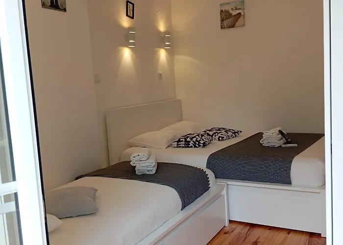 Apartamento Bernardim Ribeiro - 4ª Andar Séjour chez l'habitant