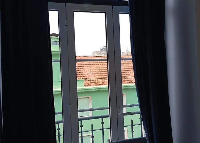 Apartamento Bernardim Ribeiro - 4ª Andar 리스본