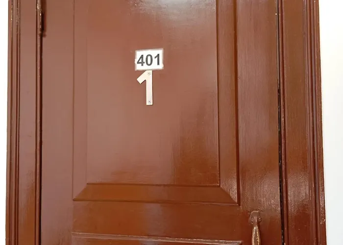 홈스테이 Apartamento Bernardim Ribeiro - 4ª Andar 리스본